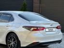 Toyota Camry 2023 года