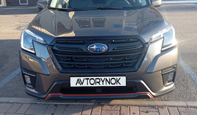 Subaru Forester 2023 года