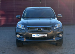 Toyota RAV4 2011 года