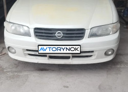 Nissan Avenir 1997 года