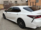 Toyota Camry 2022 года