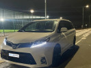Toyota Sienna 2015 года
