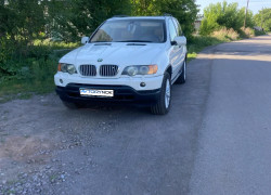 BMW X5 2001 года