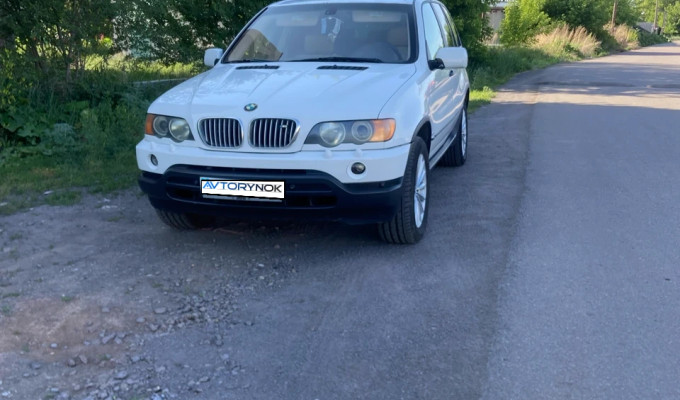 BMW X5 2001 года