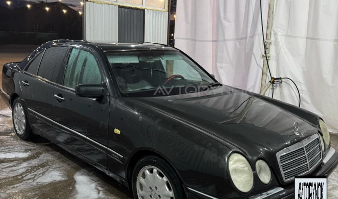 Mercedes-Benz E-Класс 1996 года