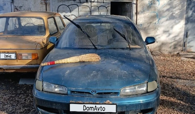 Mazda Cronos 1994 года