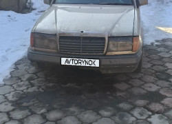 Mercedes-Benz E-Класс 1990 года