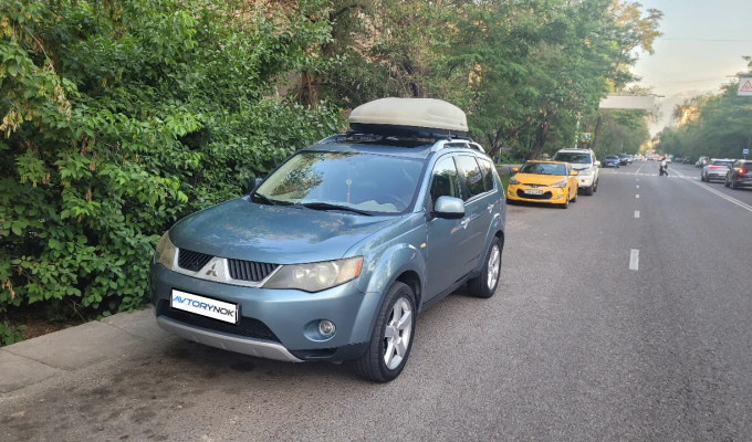 Mitsubishi Outlander 2008 года