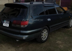 Toyota Caldina 1995 года