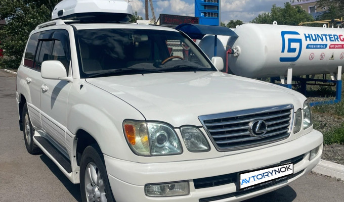 Lexus LX 2004 года