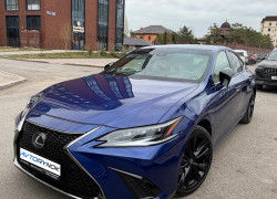 Lexus ES 2022 года
