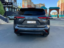 Toyota Highlander 2021 года
