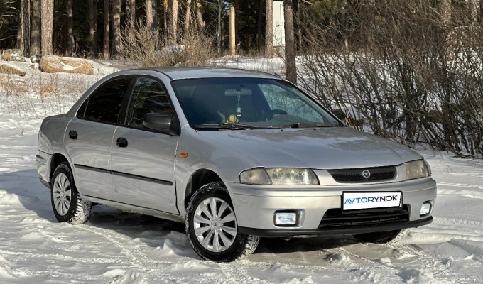 Mazda 323 1997 года