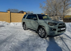 Toyota 4Runner 2022 года