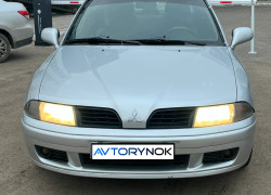 Mitsubishi Carisma 2003 года