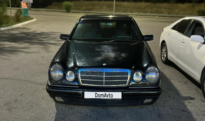 Mercedes-Benz E-Класс 1997 года