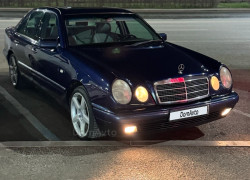 Mercedes-Benz E-Класс 1998 года