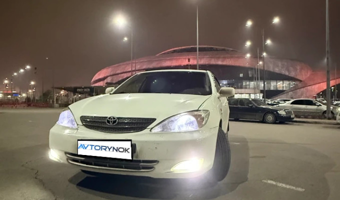 Toyota Camry 2004 года