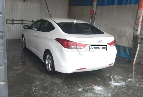 Hyundai Elantra 2014 года