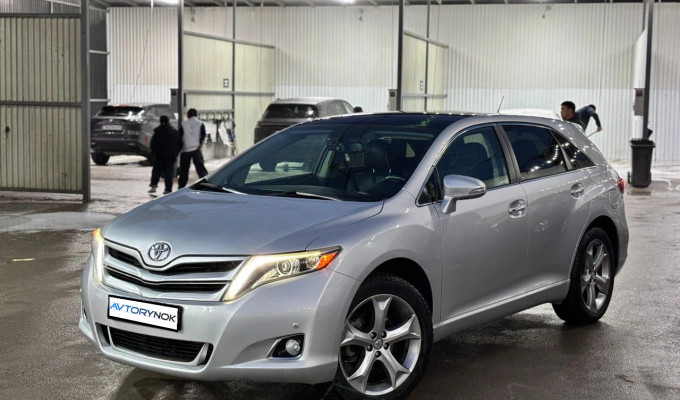 Toyota Venza 2012 года