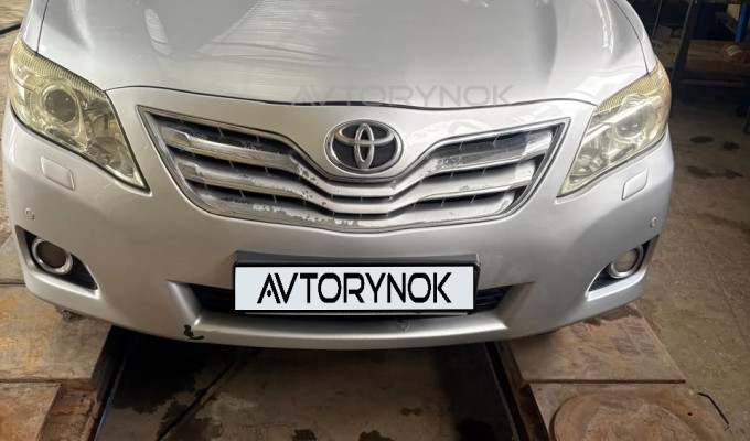 Toyota Camry 2011 года