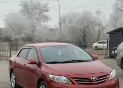 Toyota Corolla 2011 года