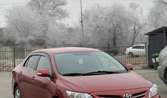 Toyota Corolla 2011 года