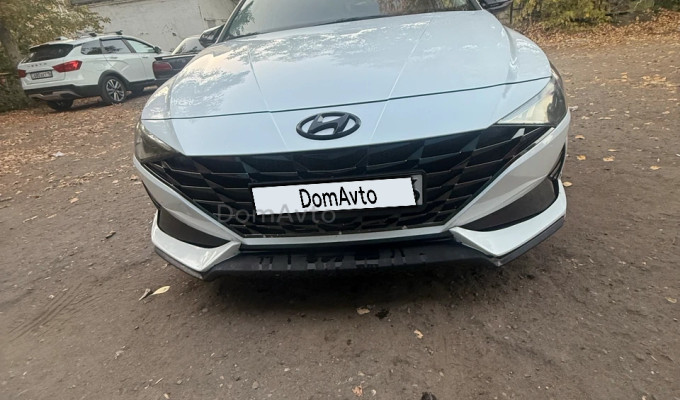 Hyundai Elantra 2022 года