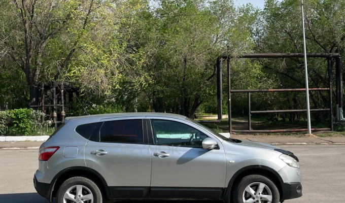 Nissan Qashqai 2010 года