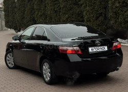 Toyota Camry 2006 года