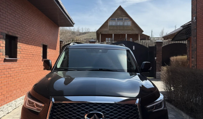 Infiniti QX80 2018 года