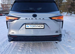 Toyota Sienna 2024 года