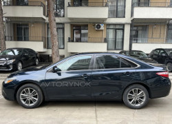 Toyota Camry 2016 года