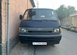 Toyota Hiace 1993 года