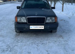 Mercedes-Benz E-Класс 1993 года