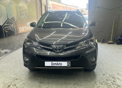 Toyota RAV4 2014 года