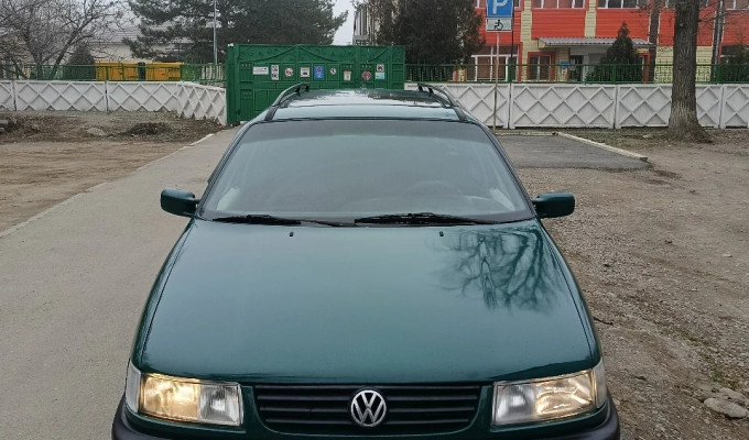 Volkswagen Passat 1995 года