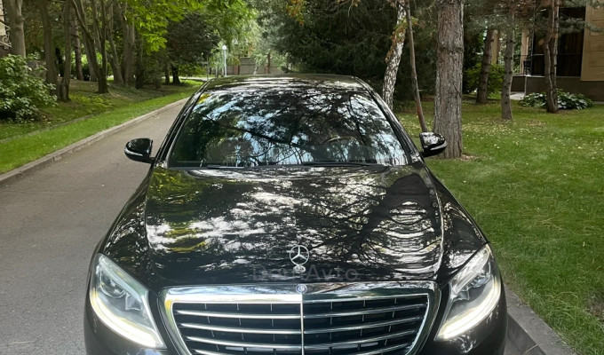 Mercedes-Benz S-Класс 2014 года
