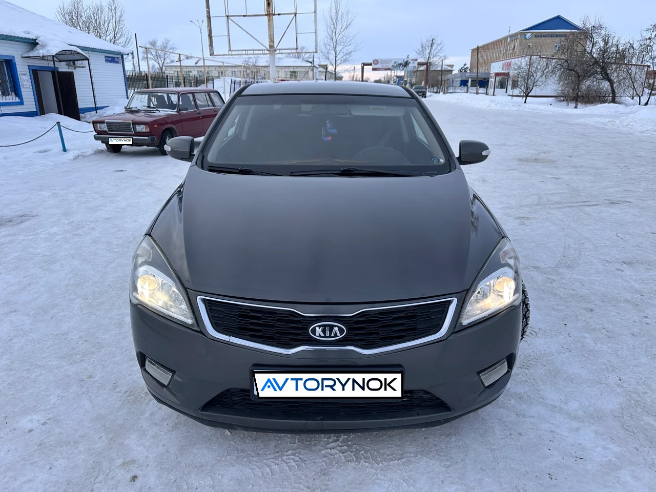 Kia Cerato, 2010