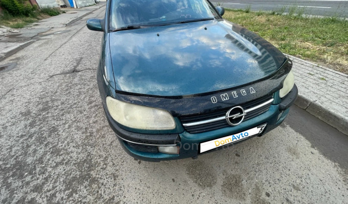 Opel Omega 1997 года