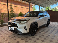 Toyota RAV4 2022 года
