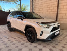 Toyota RAV4 2022 года