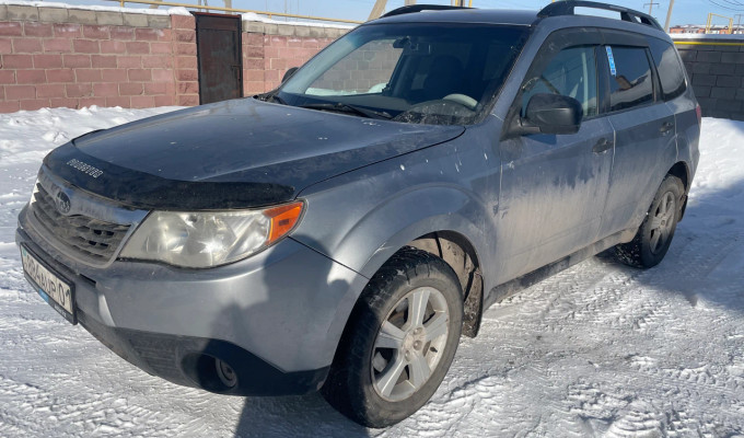 Subaru Forester 2010 года