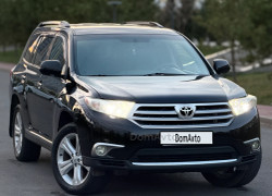Toyota Highlander 2011 года