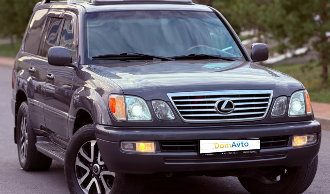 Lexus LX 2005 года