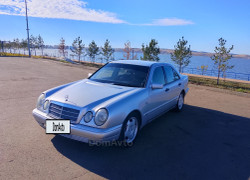 Mercedes-Benz E-Класс 1998 года