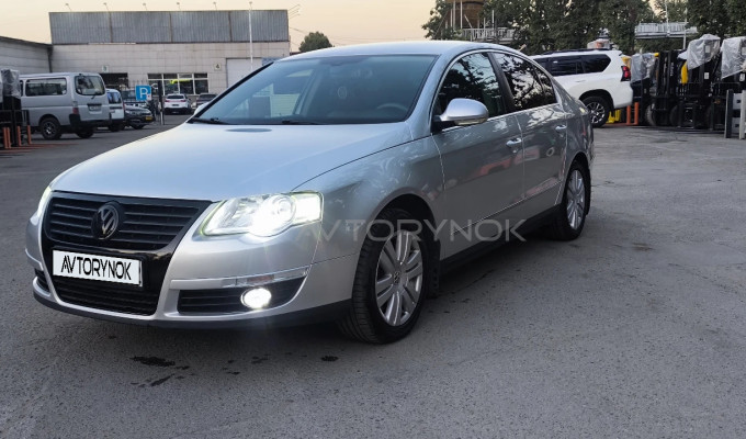 Volkswagen Passat 2010 года