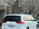 Toyota Sienna 2013 года