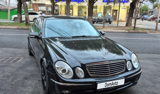 Mercedes-Benz E-Класс 2006 года