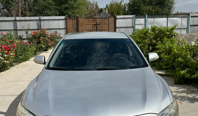Toyota Camry 2010 года